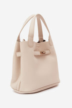  Everyday handbag model 230350 Step in style 